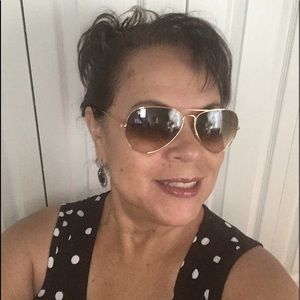 Meet your Posher, Lillian